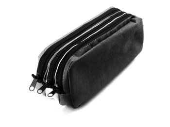 8712127100960 - Kangaro etui 3 ritsen zwart/wit/grijs