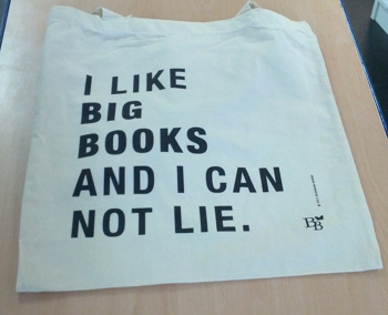 8713791008538 - Linnen tas: I Like Big Books